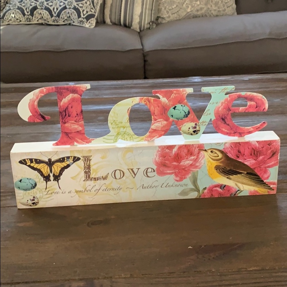 LOVE sign💗❤️💗